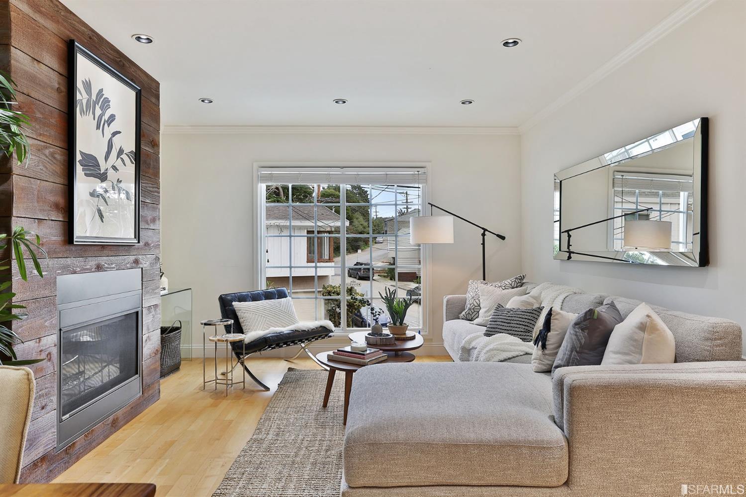 109 Glenview Drive San Francisco, CA 94131 - Photo 3 of 42