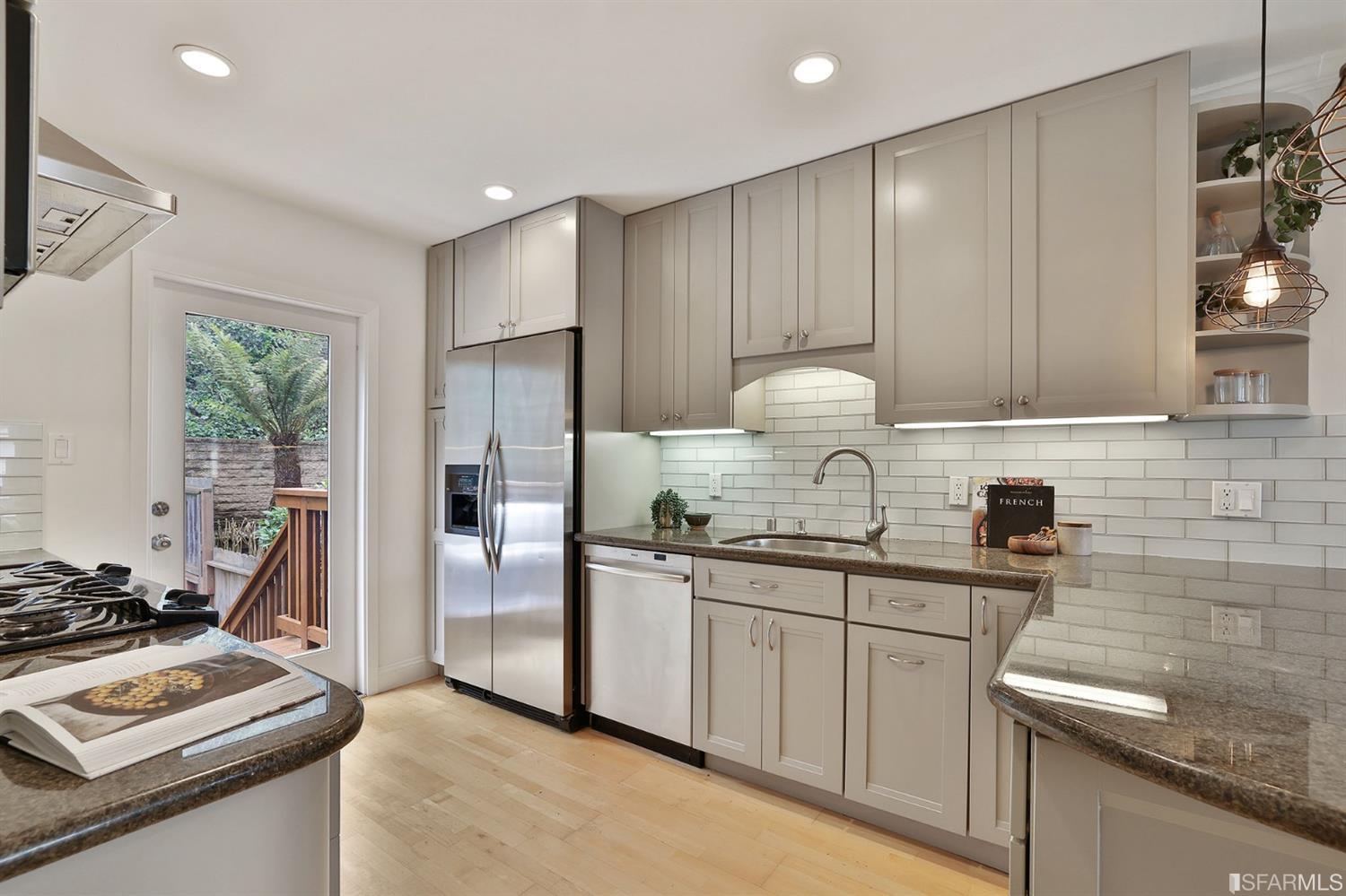 109 Glenview Drive San Francisco, CA 94131 - Photo 10 of 42