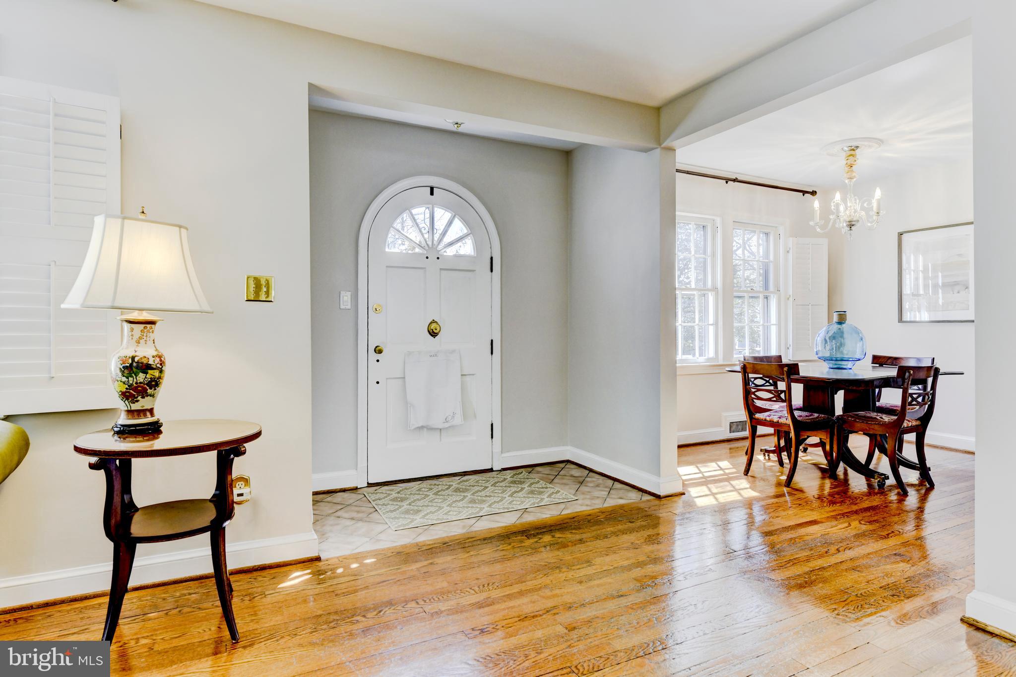 4545 South Chelsea Lane Bethesda, MD 20814 - Photo 4 of 32 Entryway with view of dining room