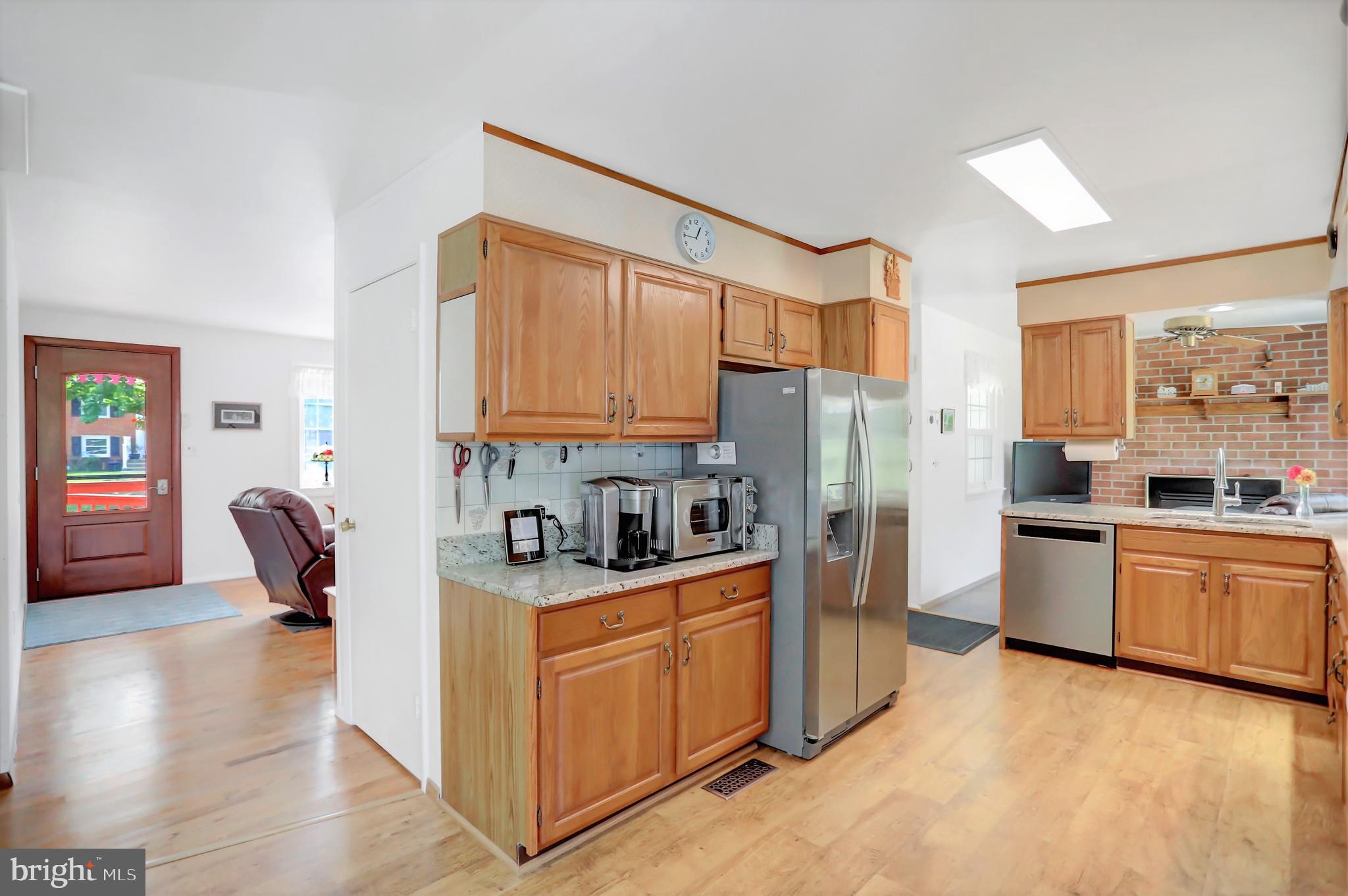 226 Northway Road Reisterstown, MD 21136 - Photo 24 of 47 kitchen/entry view