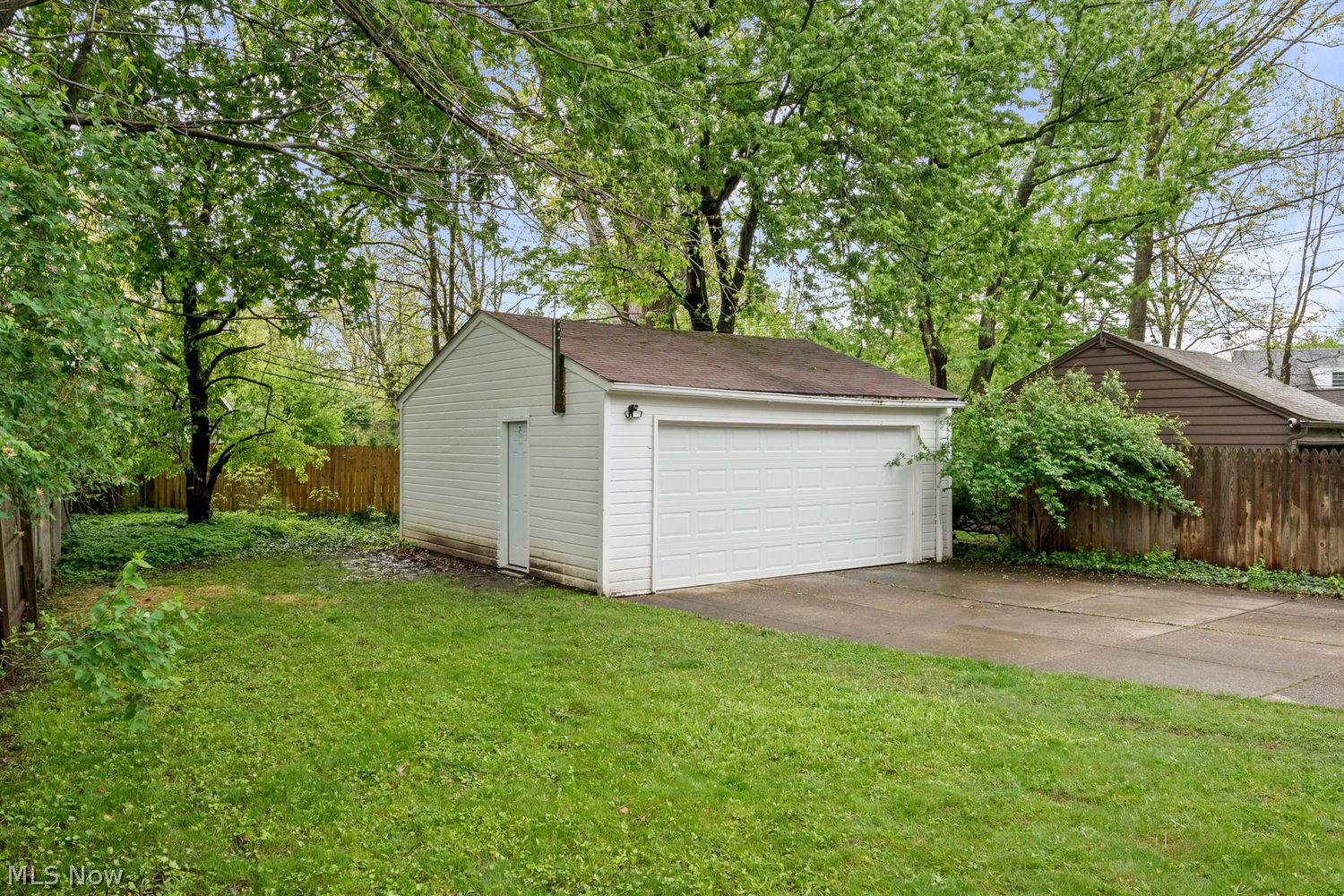 2375 Glendon Road University Heights, OH 44118 - Photo 47 of 50