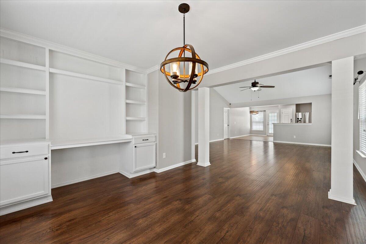 341 Deep River Road Summerville, SC 29486 - Photo 11 of 43 Built-ins