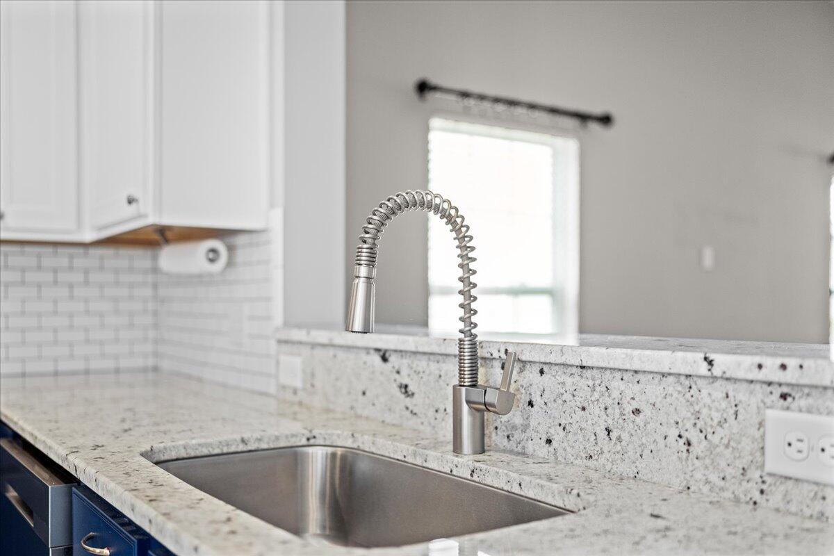 341 Deep River Road Summerville, SC 29486 - Photo 16 of 43 Quartz Countertops