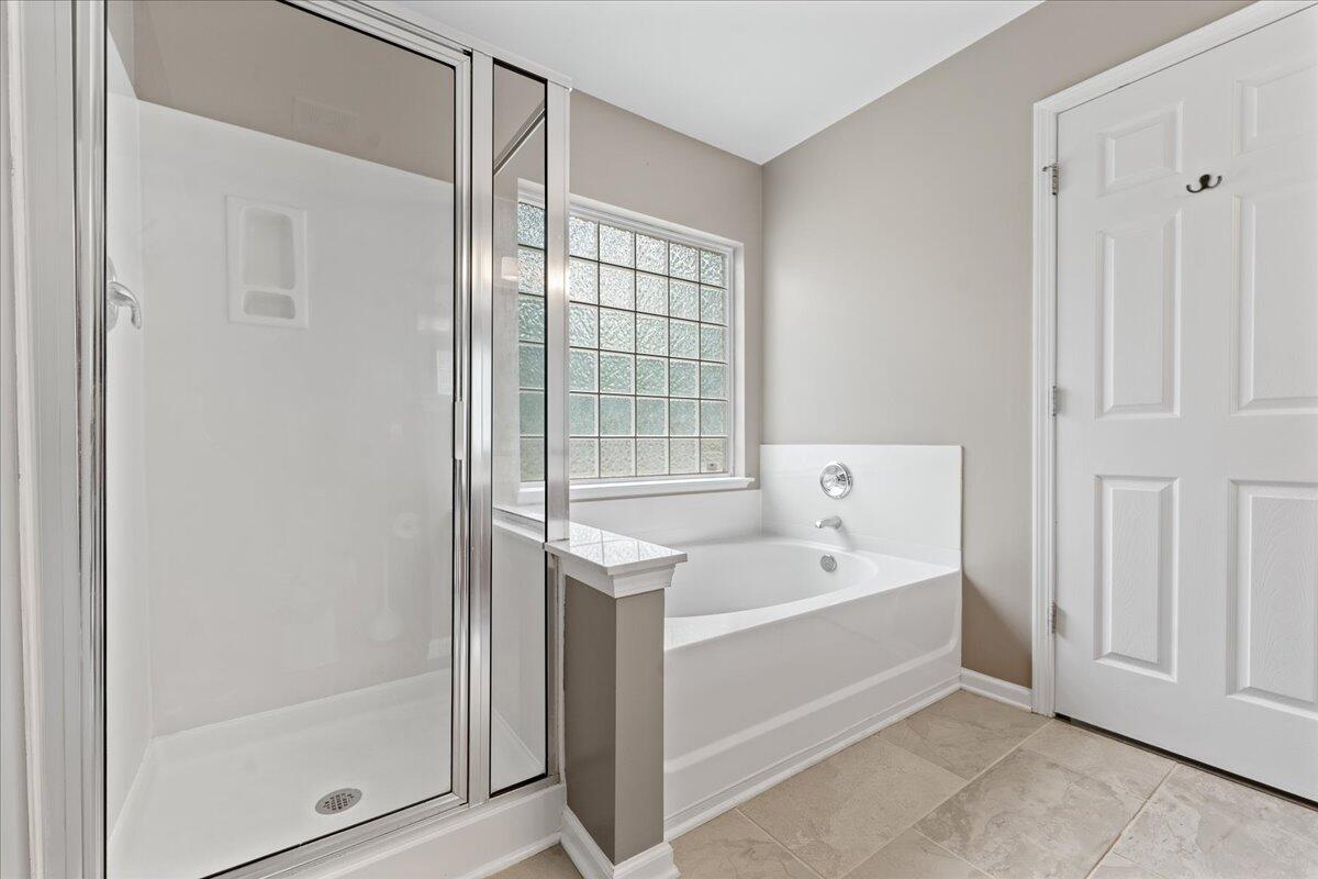 341 Deep River Road Summerville, SC 29486 - Photo 19 of 43 Garden Tub