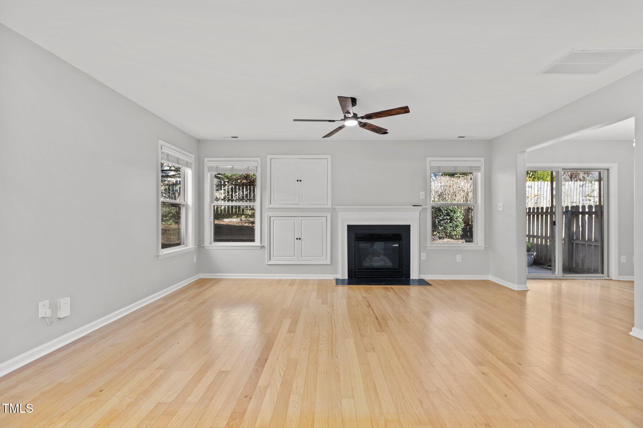10412 Neland Street Raleigh, NC 27614 - Photo 9 of 31 25-web-or-mls-IMGL9606