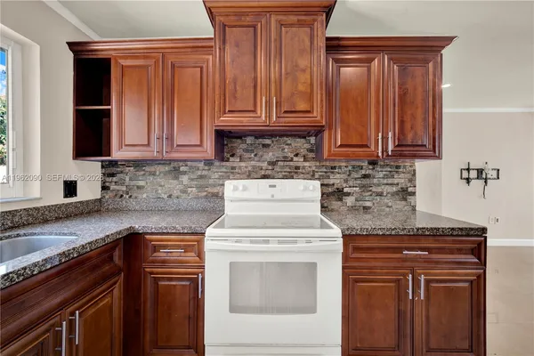 $2,250 | 5901 Southwest 45th Street, Unit 1, Miami, FL 33155