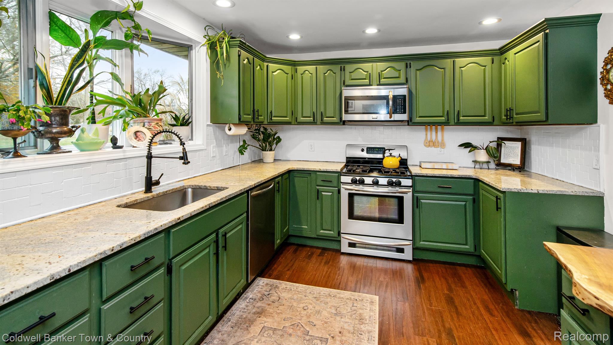 11727 Ridge Drive Pinckney, MI 48169 - Photo 10 of 46 Gallery Image 10