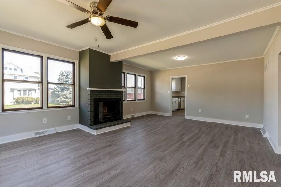 1431 Pershing Boulevard Clinton, IA 52732 - Photo 14 of 15 Gallery Image 14