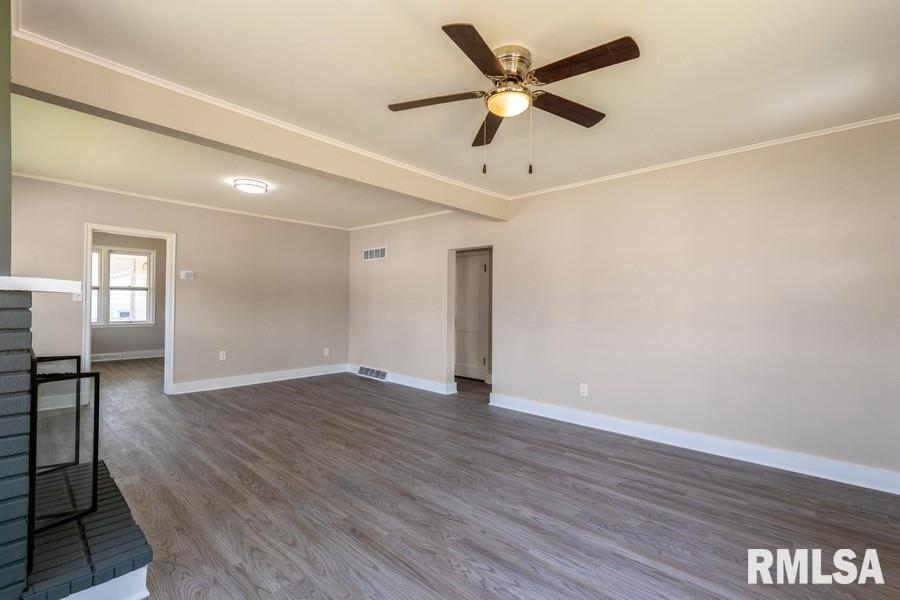 1431 Pershing Boulevard Clinton, IA 52732 - Photo 15 of 15 Gallery Image 15