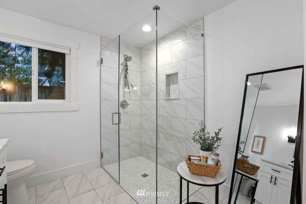 19906 Filbert Drive Bothell, WA 98012 - Photo 21 of 33