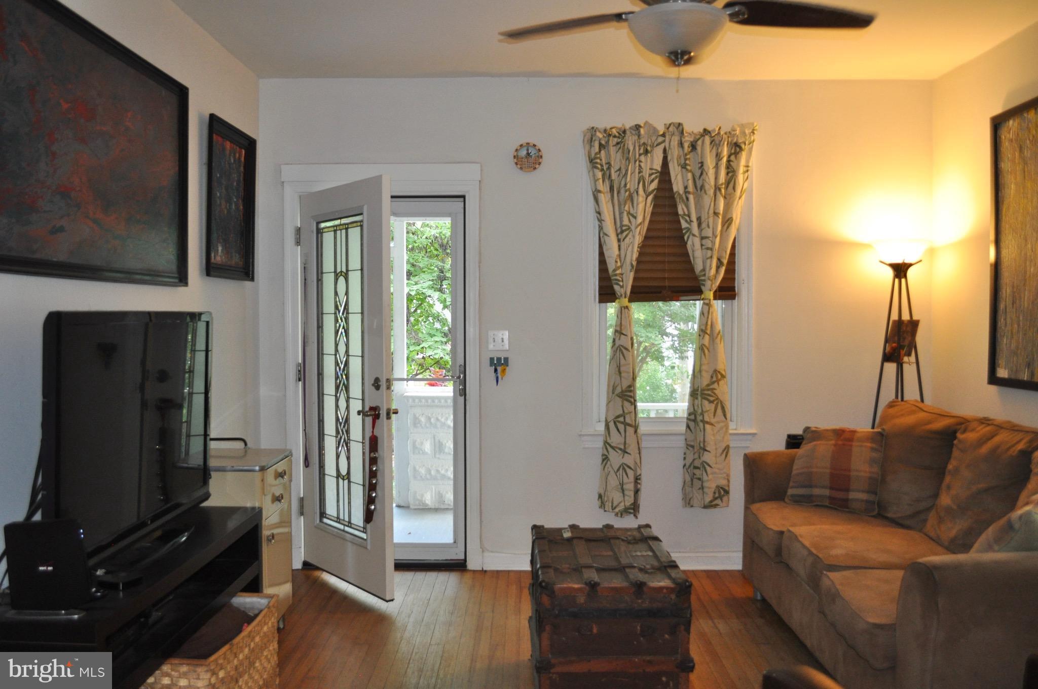 3109 Windom Road Mount Rainier, MD 20712 - Photo 4 of 20 Living Room