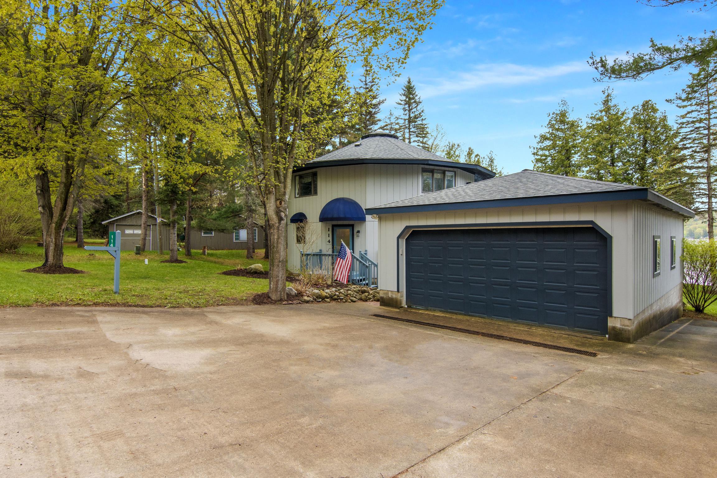 114 South Intermediate Lake Road Central Lake, MI 49622 - Photo 7 of 46