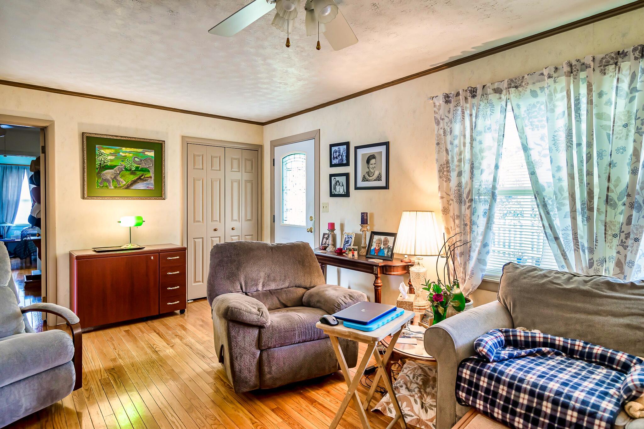 125 South Seneca Road Oak Ridge, TN 37830 - Photo 7 of 28 125S-7