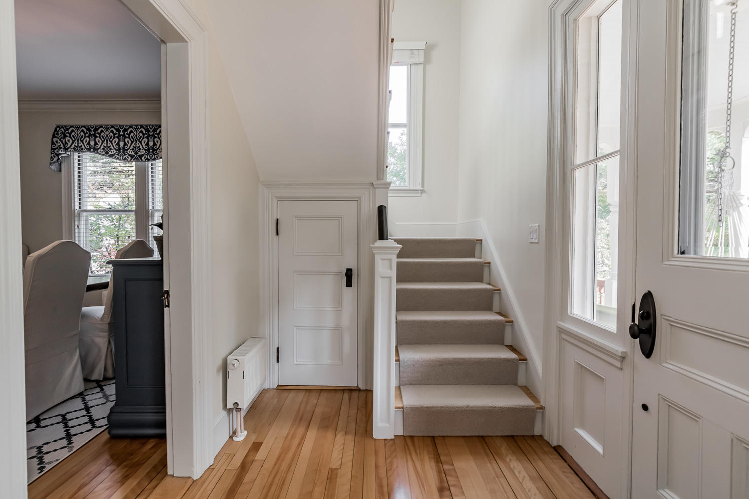 308 Foreside Road Falmouth, ME 04105 - Photo 21 of 39 Front Entryway and Stariwell
