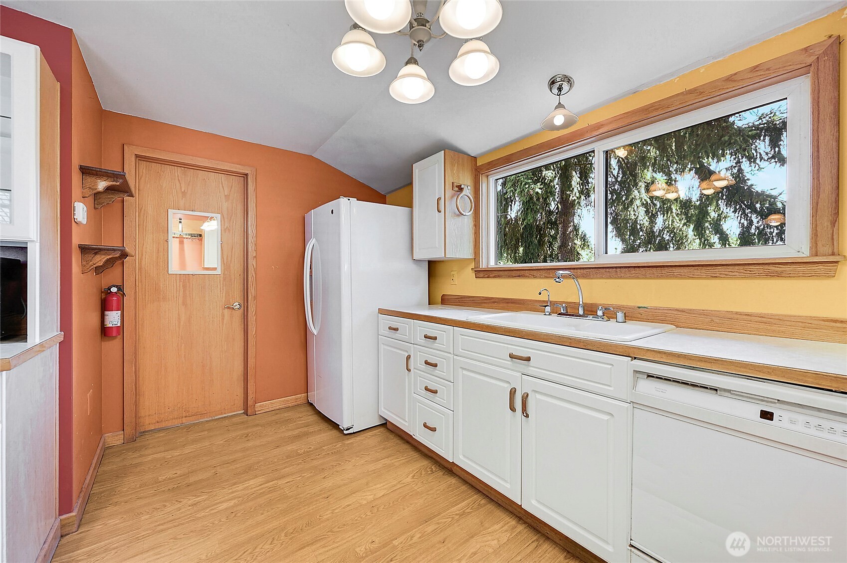 371 East Price Street Port Hadlock, WA 98339 - Photo 7 of 39