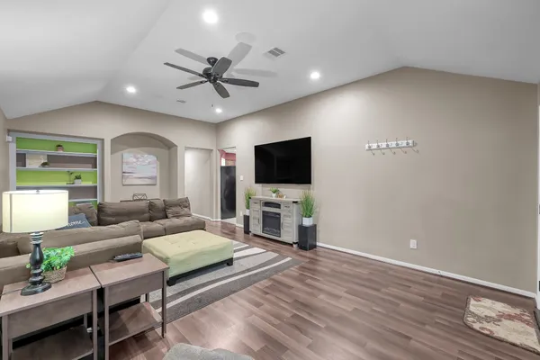 $250,000 | 29341 Forest Floor Lane, Spring, TX 77386