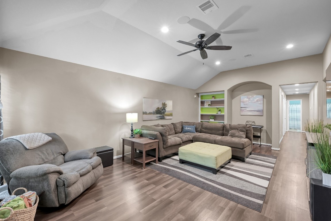 29341 Forest Floor Lane Spring, TX 77386 - Photo 5 of 41 a living room with furniture