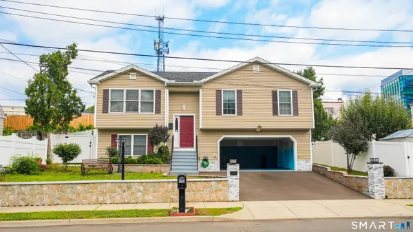 $479,995 | 45 Daytona Street, West Haven, CT 06516