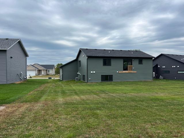 251 Stonelake Drive Southeast Rochester, MN 55904 - Photo 27 of 36