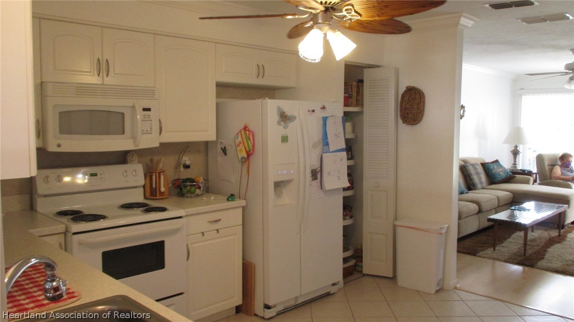 3118 Spinks Road Sebring, FL 33870 - Photo 5 of 15 Gallery Image 5