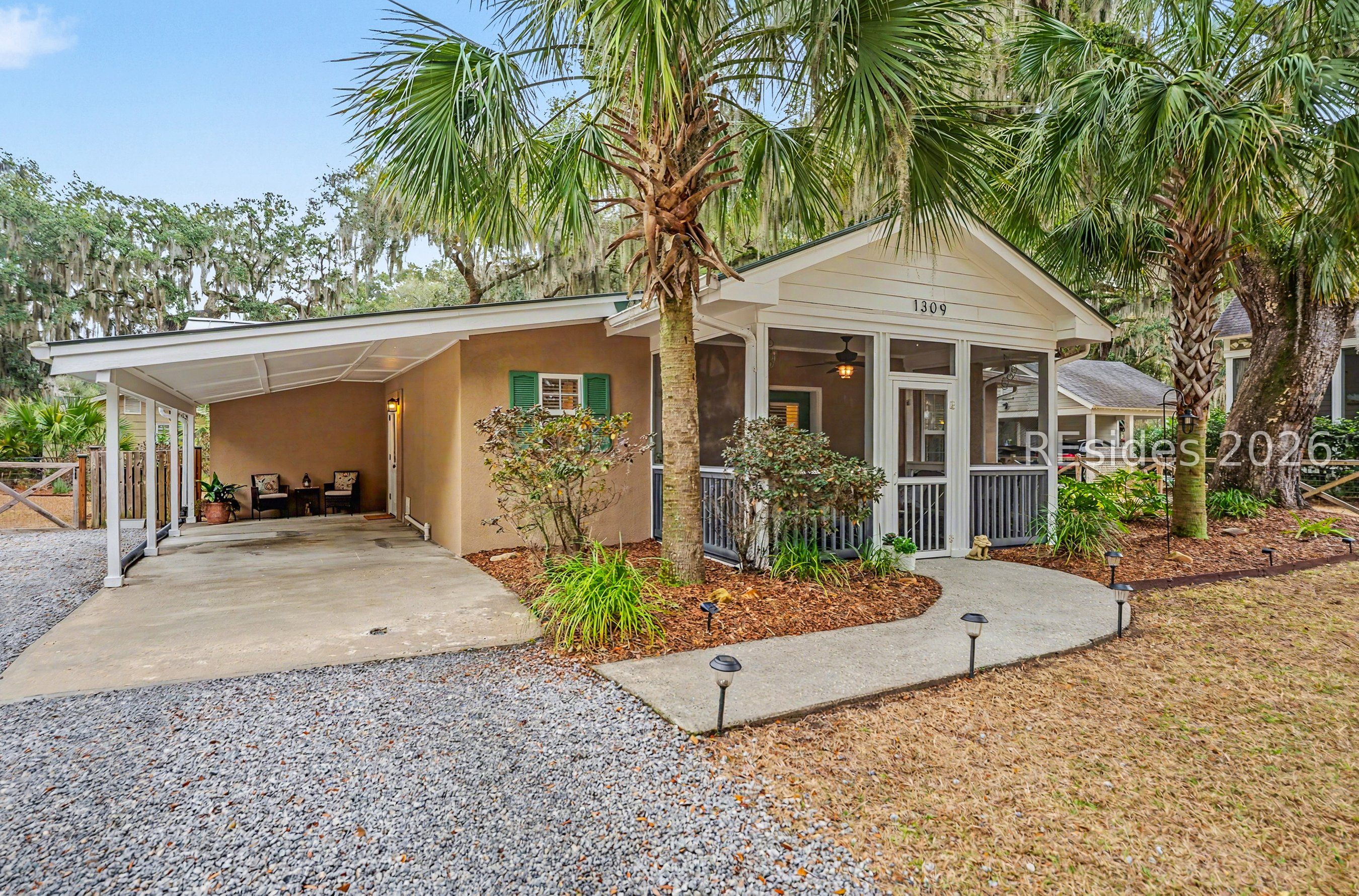 1309 Newcastle Street Beaufort, SC 29902 - Photo 5 of 60
