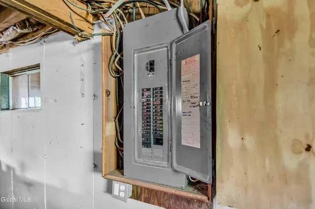 $349,900 | 633 Moore Hill Road, Stephentown, NY 12168