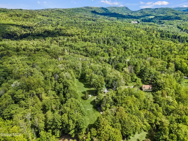 $349,900 | 633 Moore Hill Road, Stephentown, NY 12168