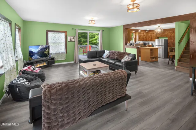 $349,900 | 633 Moore Hill Road, Stephentown, NY 12168