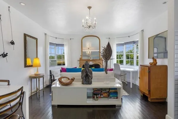 $2,400 | 1455 Michigan Avenue, Unit 19, Miami Beach, FL 33139
