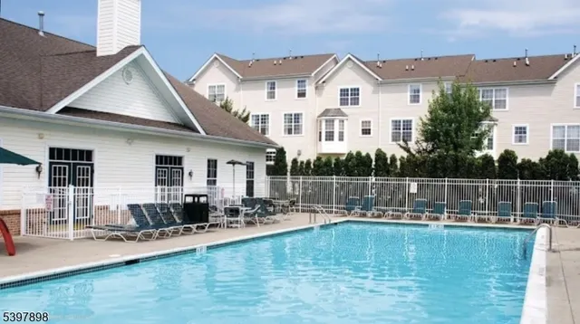 $290,000 | 106 Limerick Lane, Phillipsburg, NJ 08865