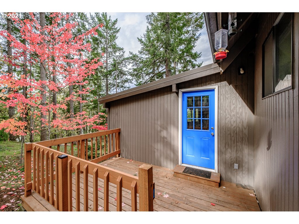 4580 Old Dillard Road Eugene, OR 97405 - Photo 28 of 29 a view of outdoor space and yard