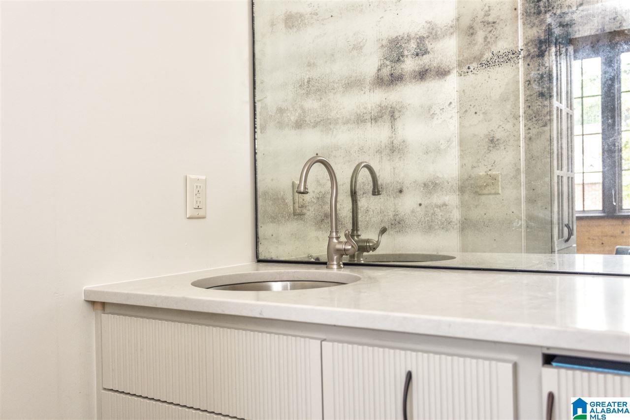 1758 Huntington Road Birmingham, AL 35209 - Photo 24 of 50