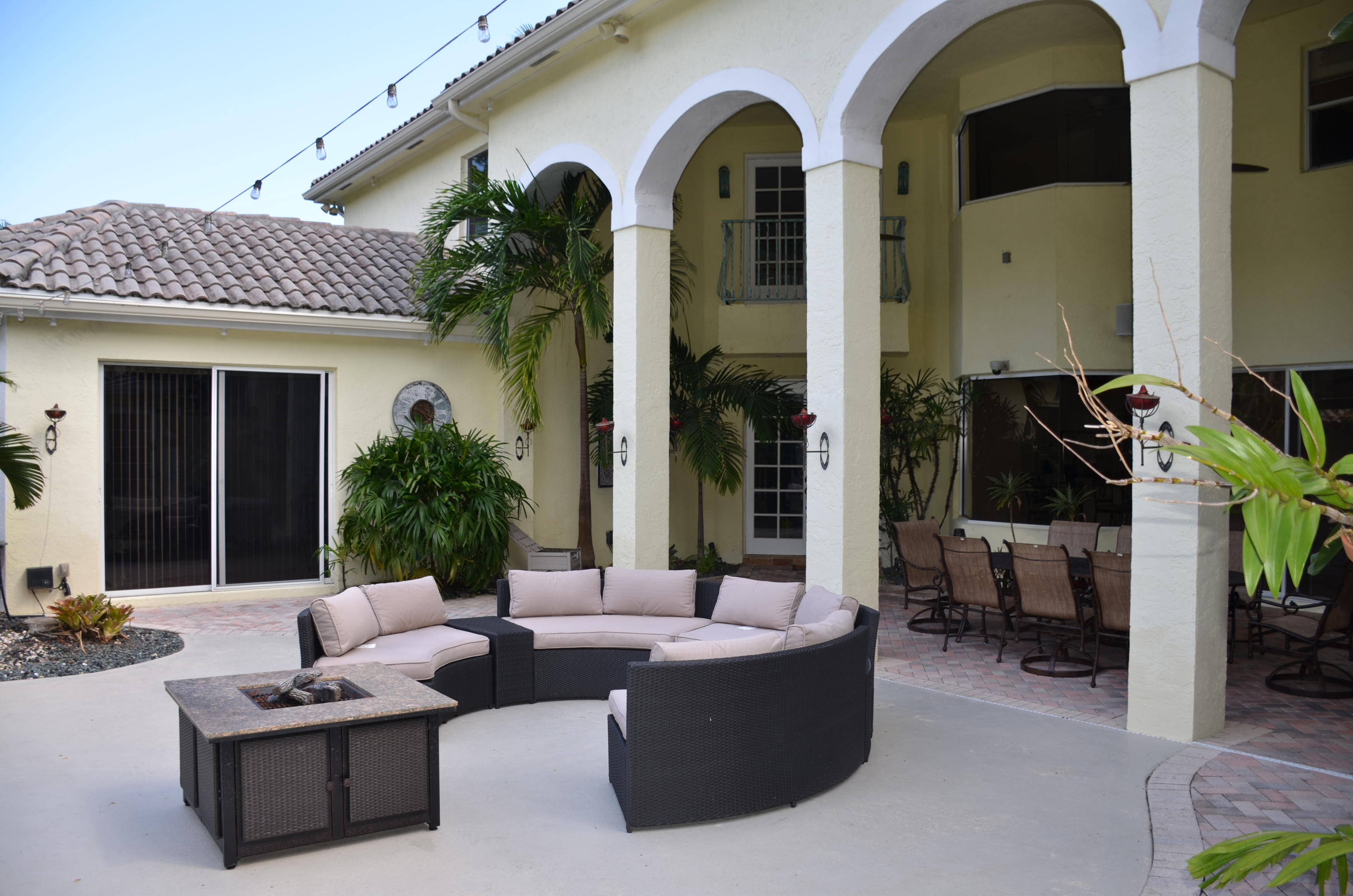 1200 Parkside Avenue Boca Raton, FL 33486 - Photo 5 of 33 a building outdoor space with patio furniture