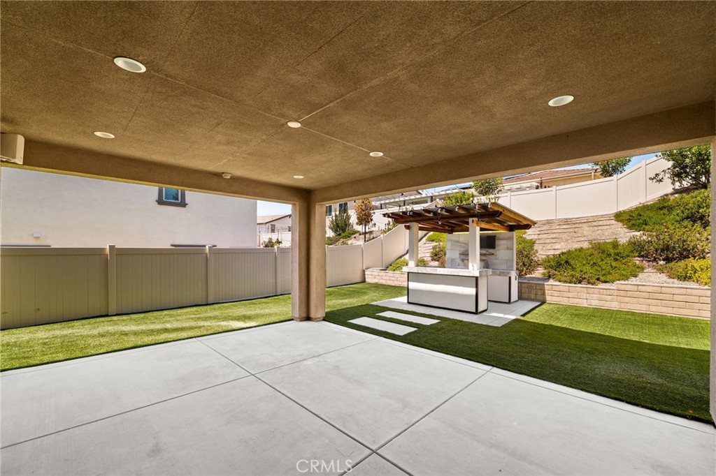 32448 Toyon Road Temecula, CA 92591 - Photo 51 of 72 a view of a couches in front of house