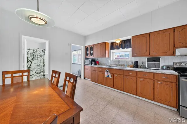 $249,900 | 7254 Gravois Avenue, St. Louis, MO 63116