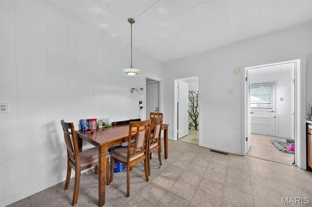 $249,900 | 7254 Gravois Avenue, St. Louis, MO 63116