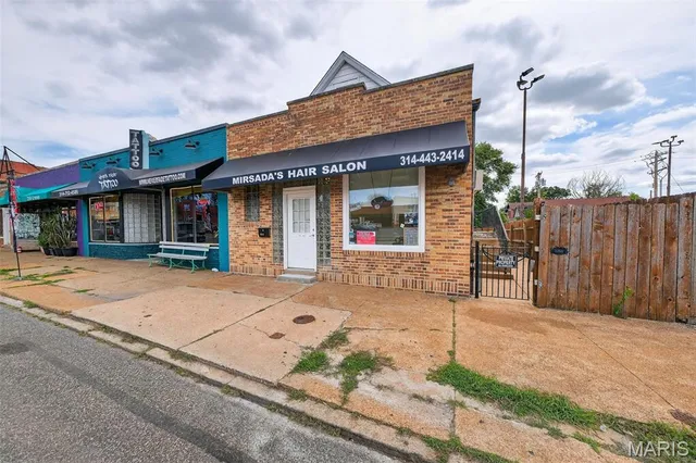 $249,900 | 7254 Gravois Avenue, St. Louis, MO 63116