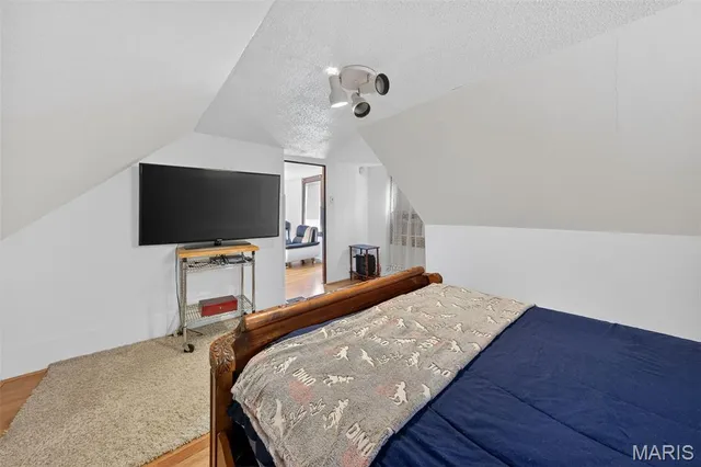 $249,900 | 7254 Gravois Avenue, St. Louis, MO 63116