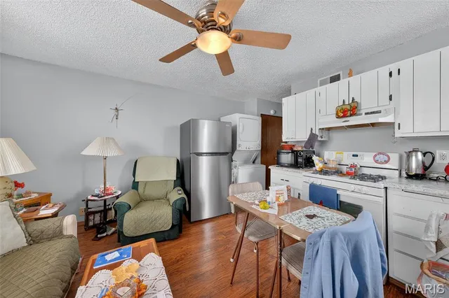 $249,900 | 7254 Gravois Avenue, St. Louis, MO 63116