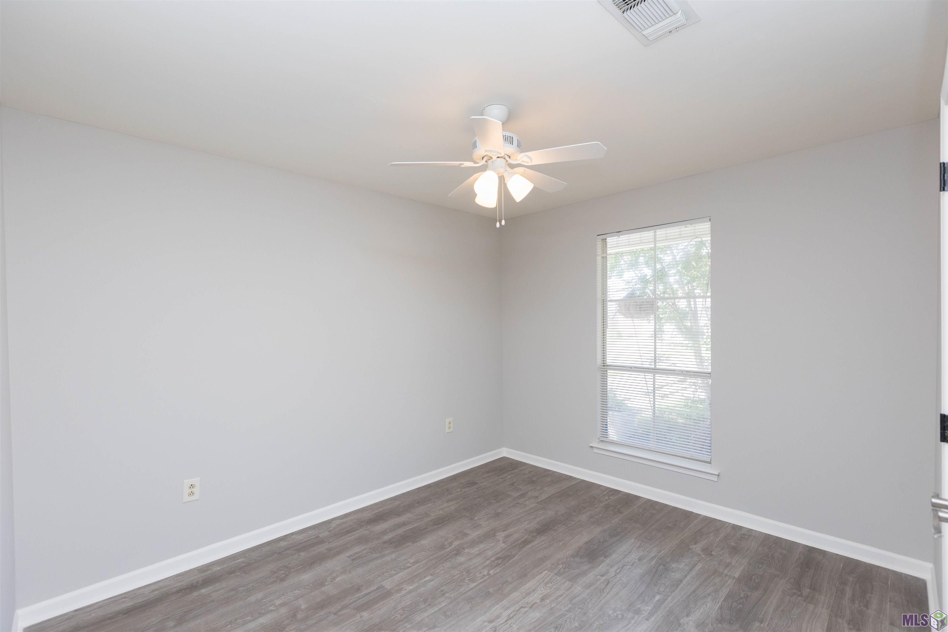 1833 Myrtle Ridge Drive Baton Rouge, LA 70816 - Photo 12 of 25 Gallery Image 12