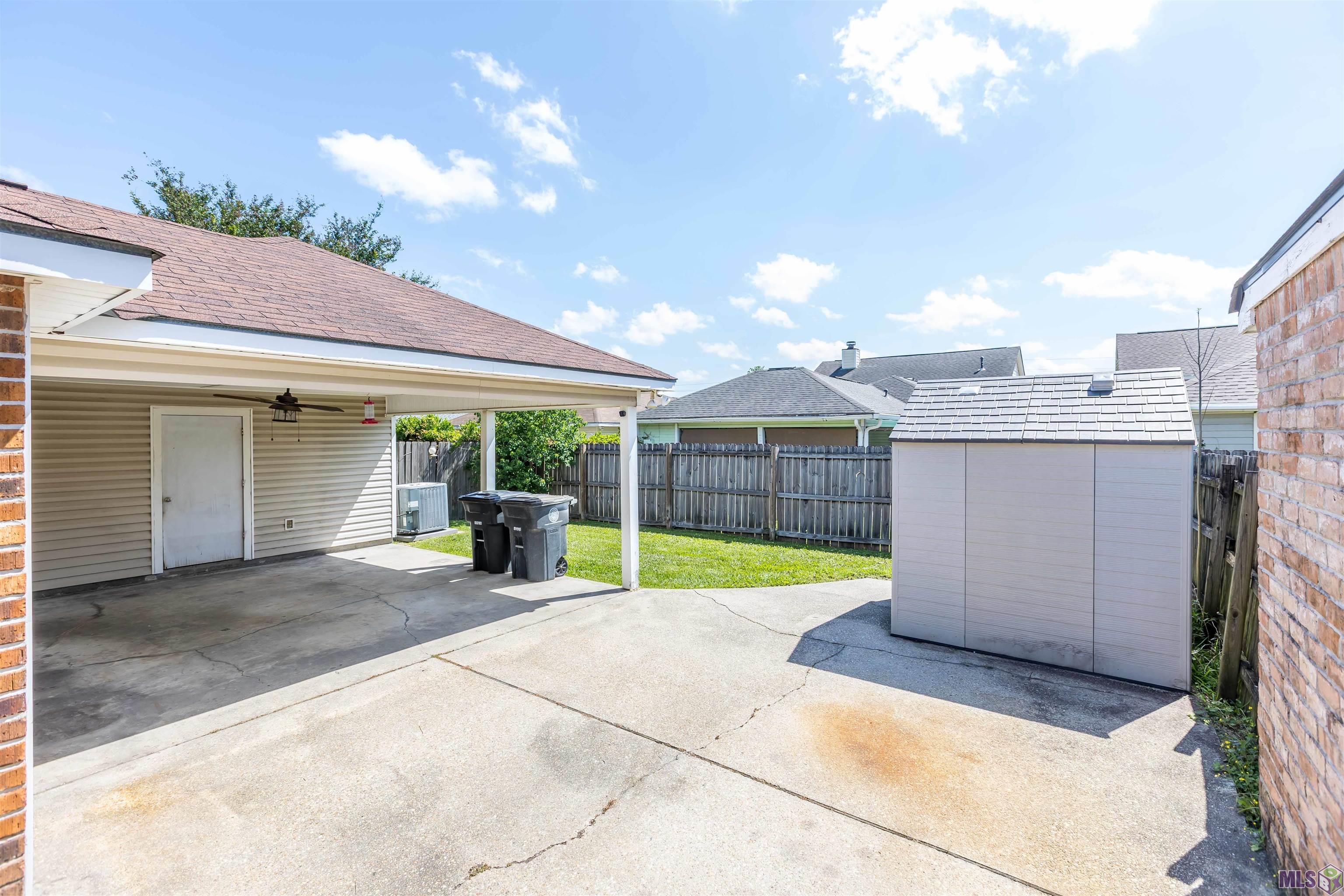 1833 Myrtle Ridge Drive Baton Rouge, LA 70816 - Photo 17 of 25 Gallery Image 17