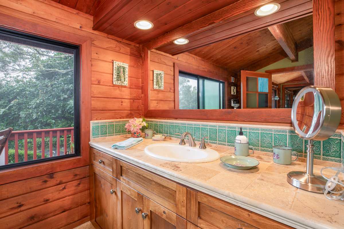 64-5097 White Road, Unit A Kamuela, HI 96743 - Photo 14 of 29 a room with table and chairs