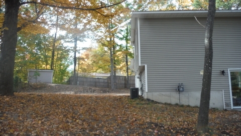 2228 South Garfield Road Traverse City, MI 49696 - Photo 17 of 20 1807837-16.JPG