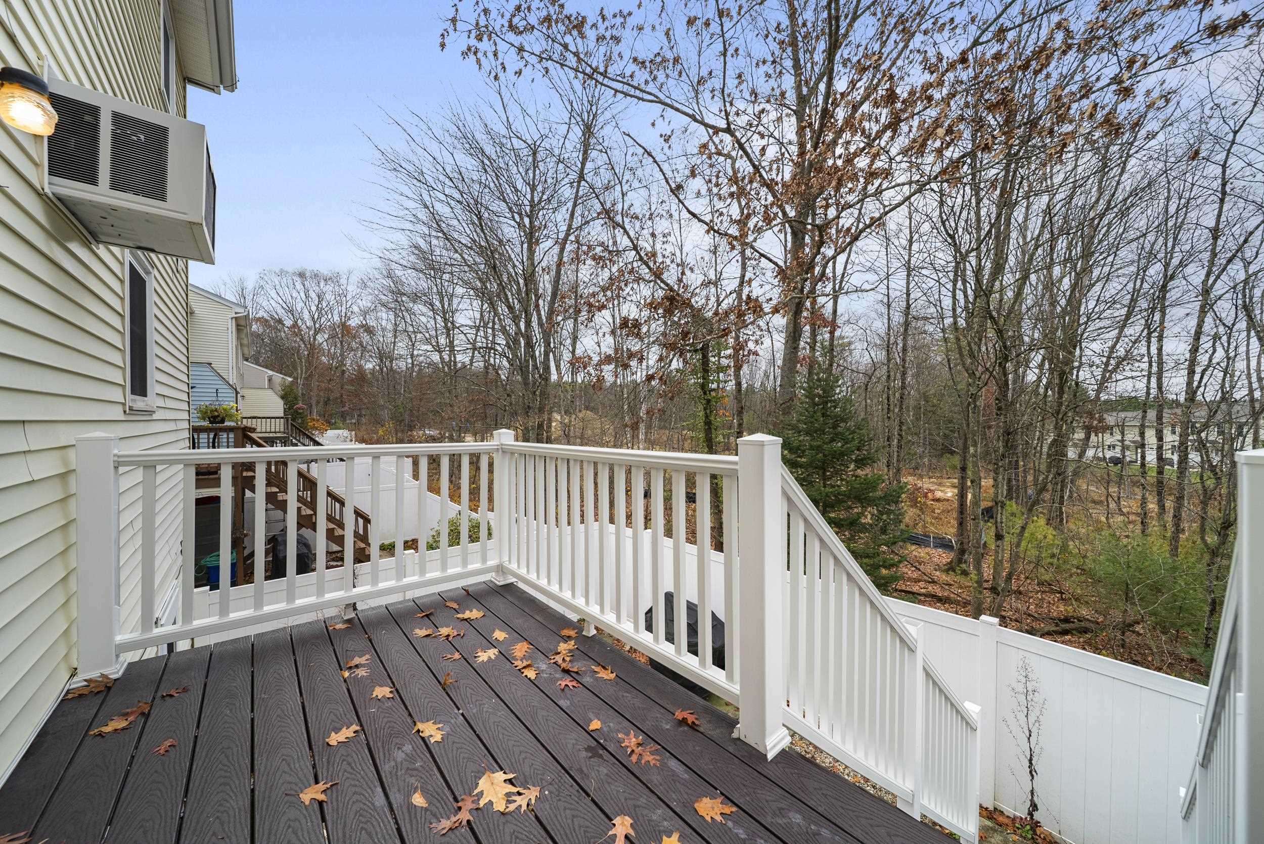 624 Hackett Hill Road Manchester, NH 03102 - Photo 30 of 38