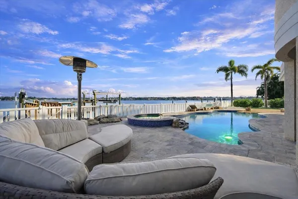 $6,890,000 | 391 12th Avenue, Indian Rocks Beach, FL 33785