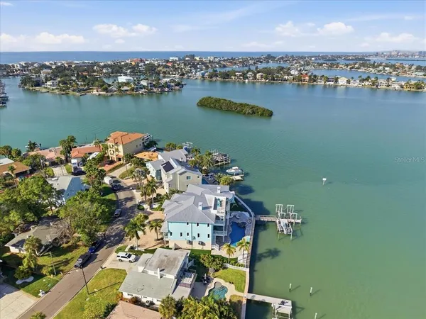 $6,890,000 | 391 12th Avenue, Indian Rocks Beach, FL 33785