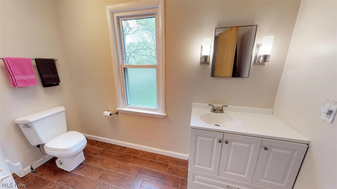 4585 Mackall Road South Euclid, OH 44121 - Photo 15 of 23