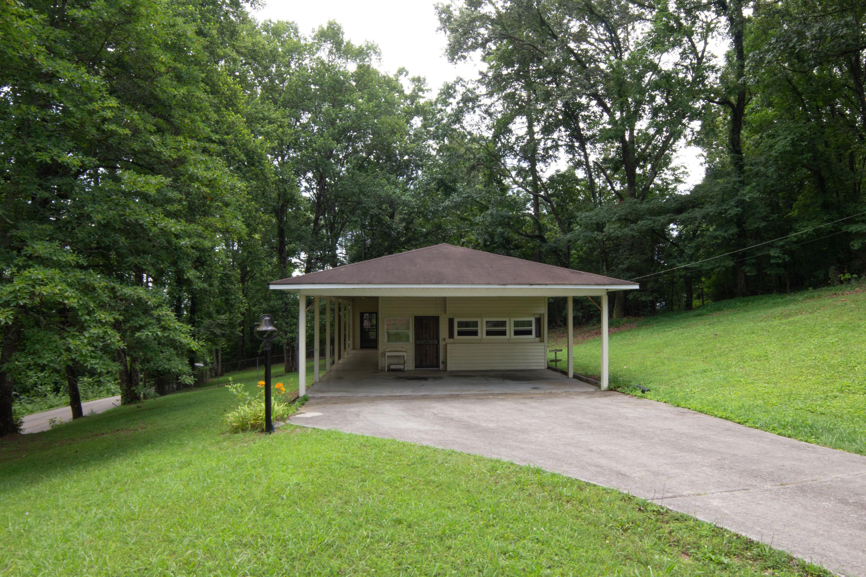 3207 Clear Springs Road Mascot, TN 37806 - Photo 2 of 19 House side