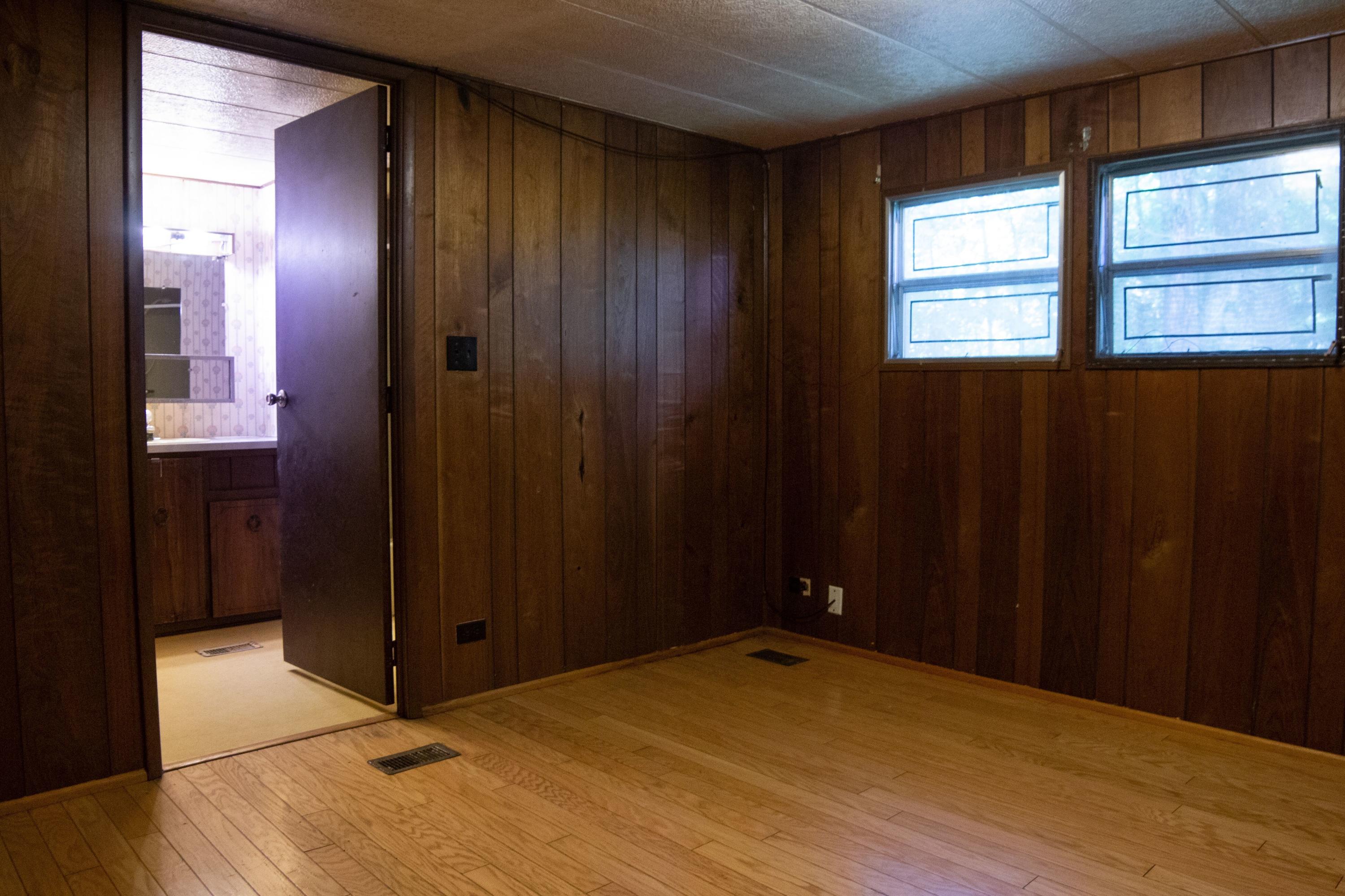 3207 Clear Springs Road Mascot, TN 37806 - Photo 11 of 19 Master bedroom