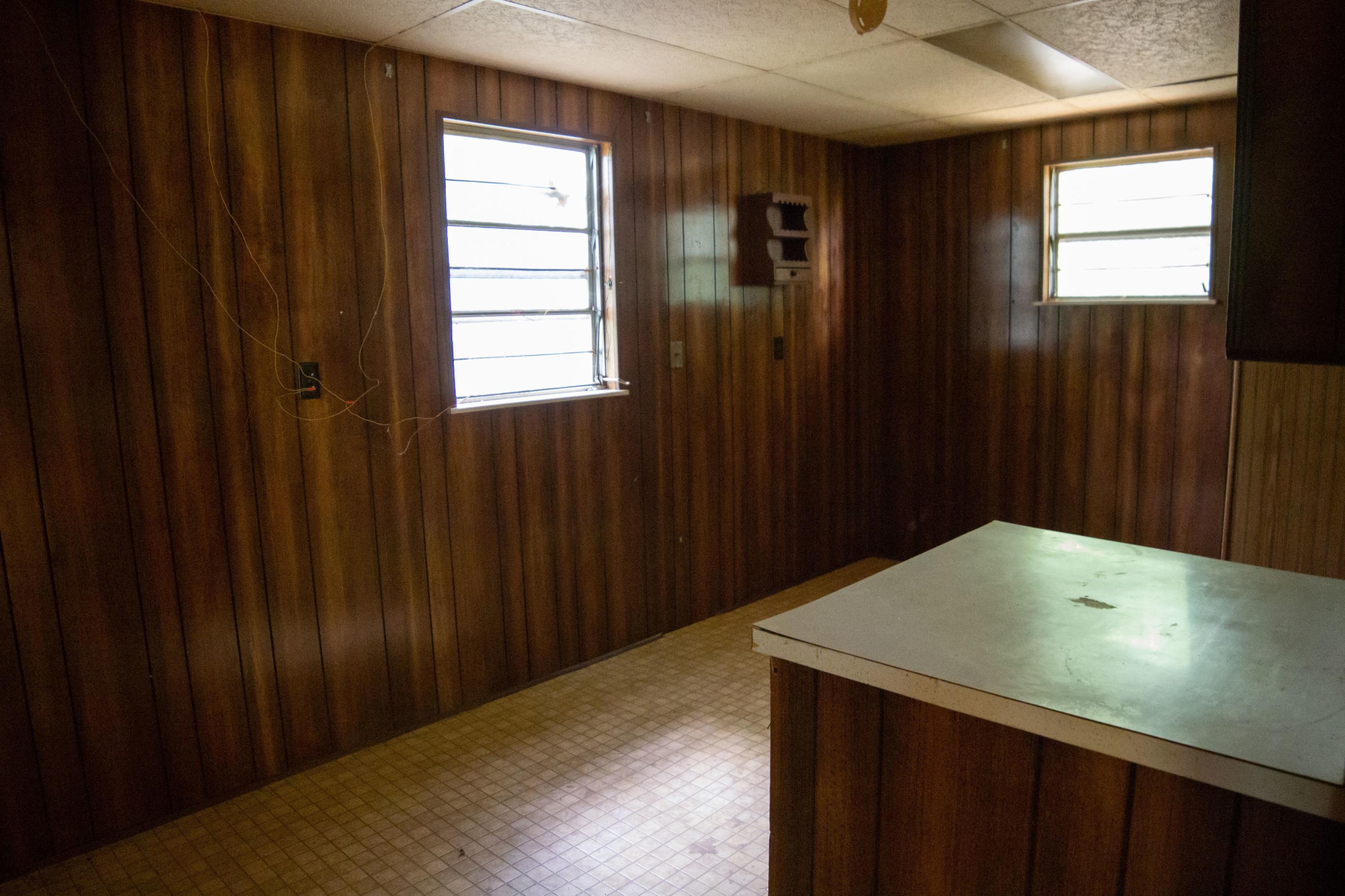3207 Clear Springs Road Mascot, TN 37806 - Photo 15 of 19 Large laundry room + folding counter